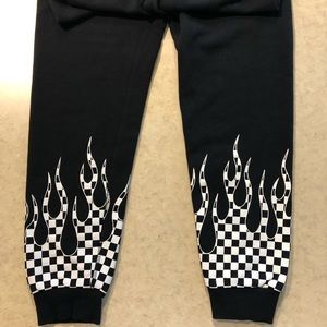 Vans women’s small black/white joggers